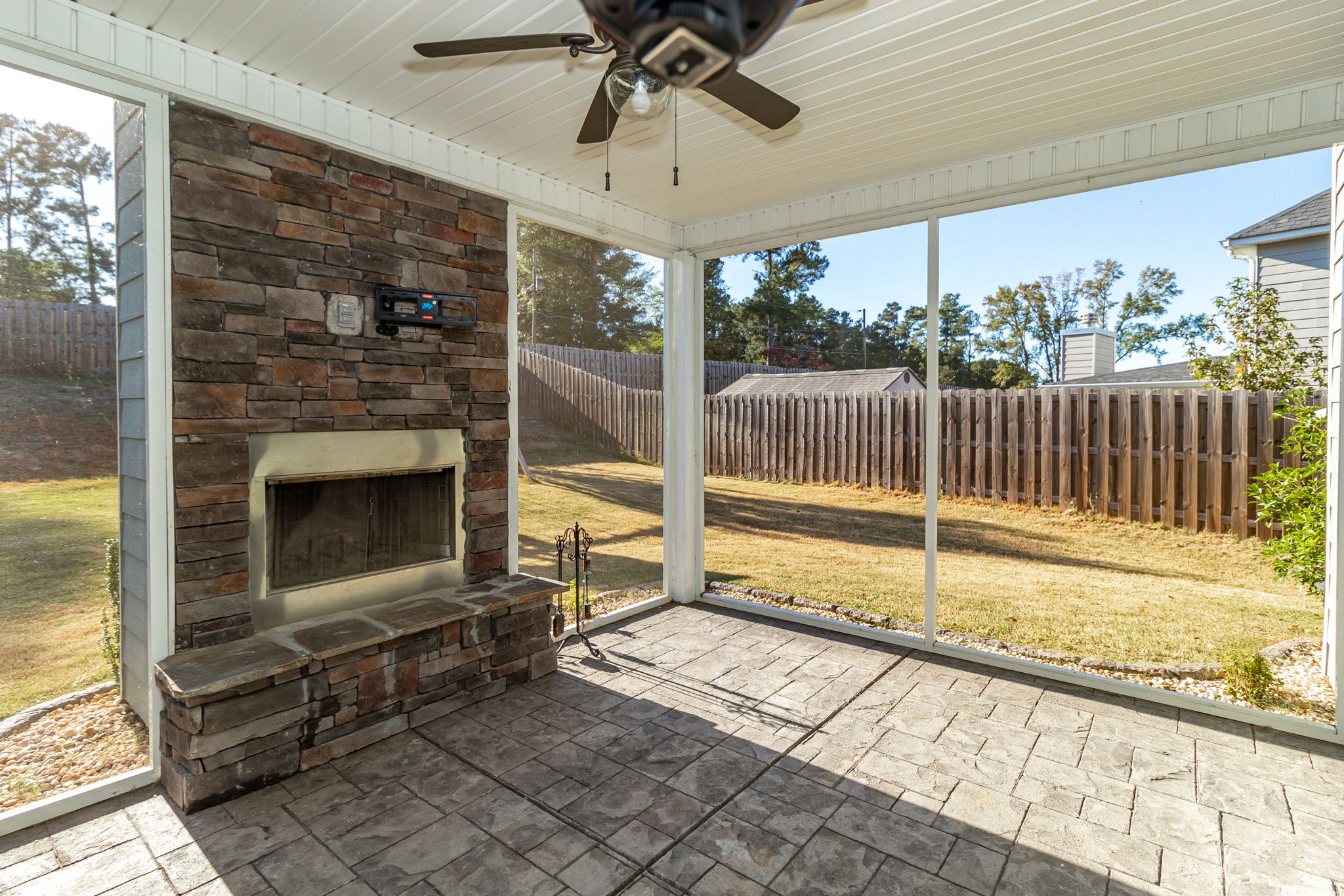Fireplace - Screened In Porch