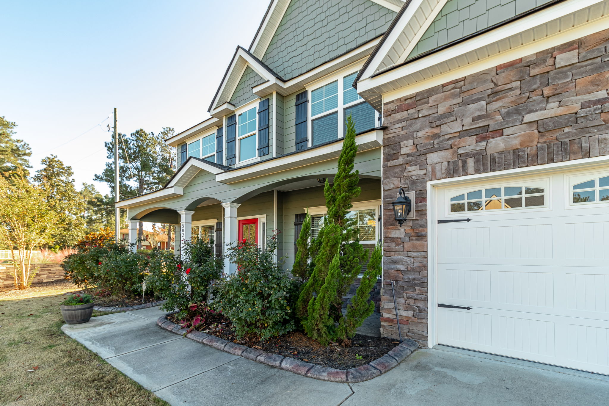 Exterior - Front Walk