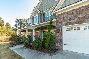 Exterior - Front Walk