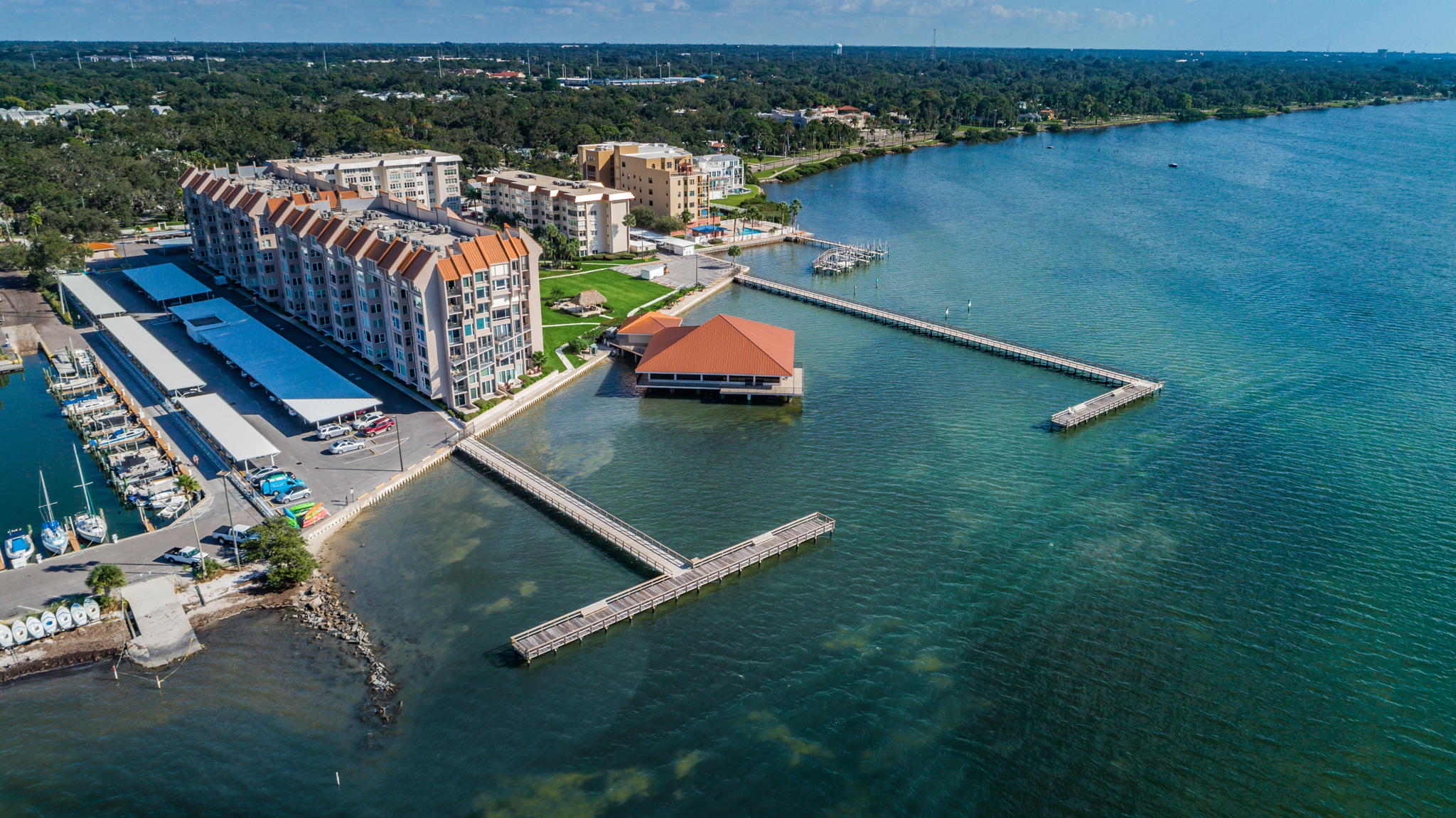 92-Edgewater Arms Rear Exterior4