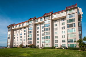 100-Rear Exterior 634