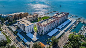 3-Edgewater Arms 634 Front Exterior