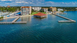 93-Edgewater Arms Rear Exterior5