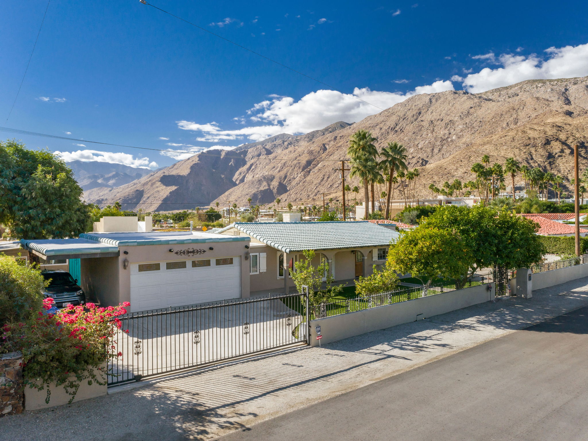 477 E Vía Colusa, Palm Springs, CA 92262, US Photo 1