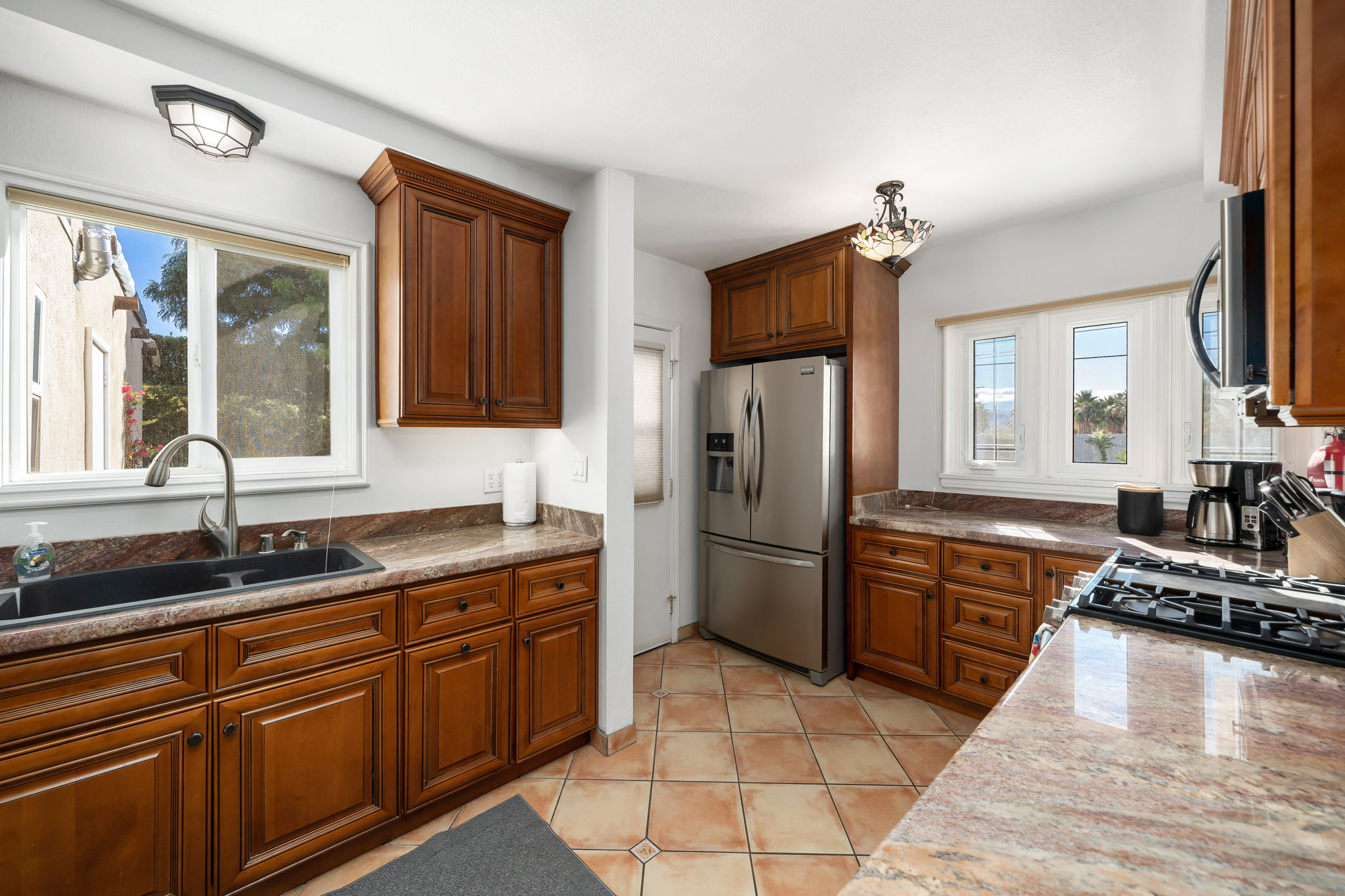 477 E Vía Colusa, Palm Springs, CA 92262, US Photo 15
