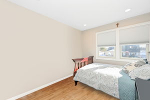 820 Pease Ln, West Islip, NY 11795, US Photo 24