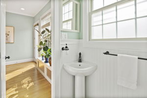 1216 Quincy St NW, Washington, DC 20011, US Photo 24