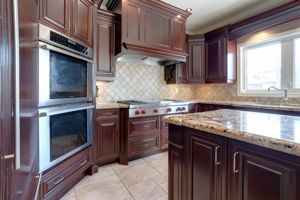 997 Lockwood Cir, Newmarket, ON L3X 1M1, CA Photo 7