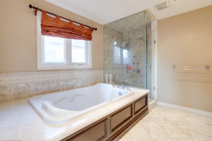 997 Lockwood Cir, Newmarket, ON L3X 1M1, CA Photo 58