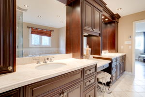 997 Lockwood Cir, Newmarket, ON L3X 1M1, CA Photo 59