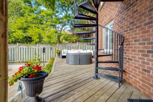 997 Lockwood Cir, Newmarket, ON L3X 1M1, CA Photo 76