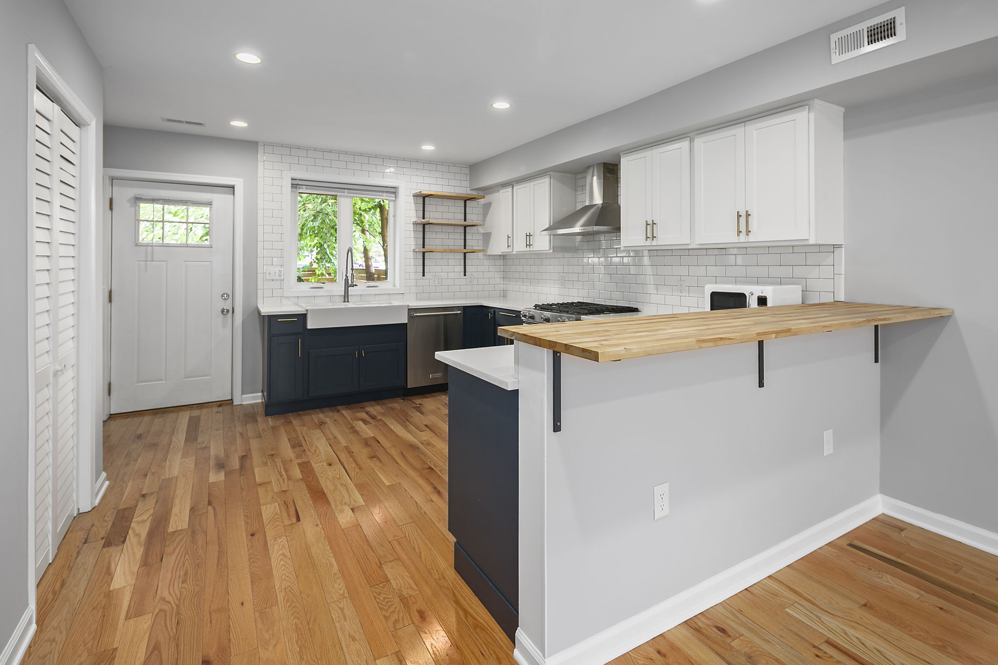 1251 16th St NE, Washington, DC 20002, US Photo 17