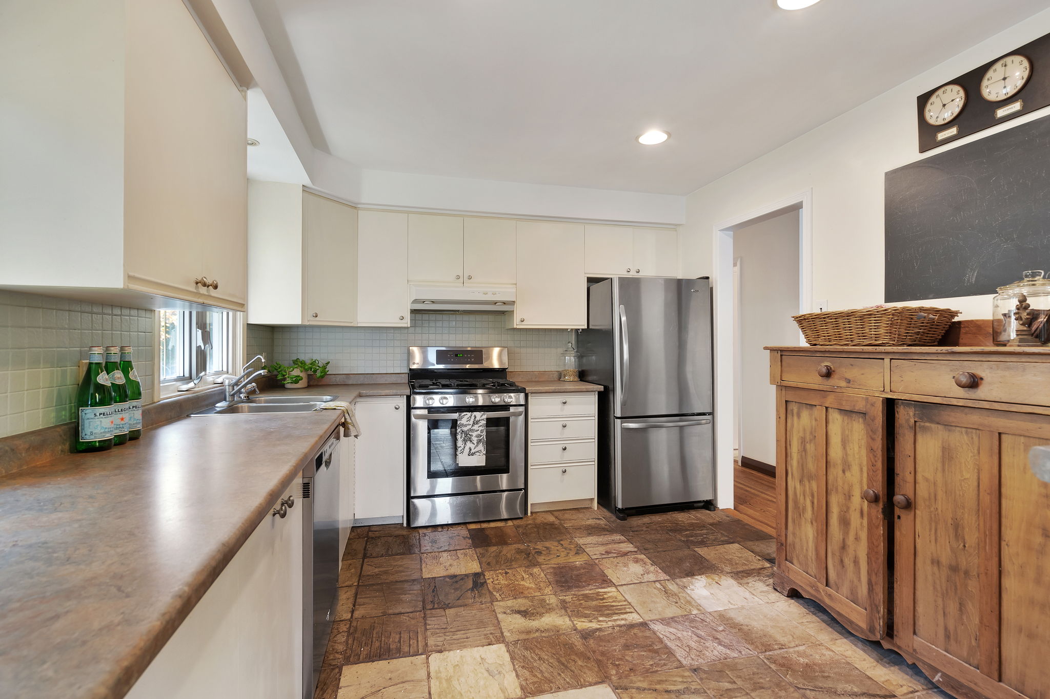 97 Waterford Dr, Erin, ON N0B 1T0, CA Photo 15