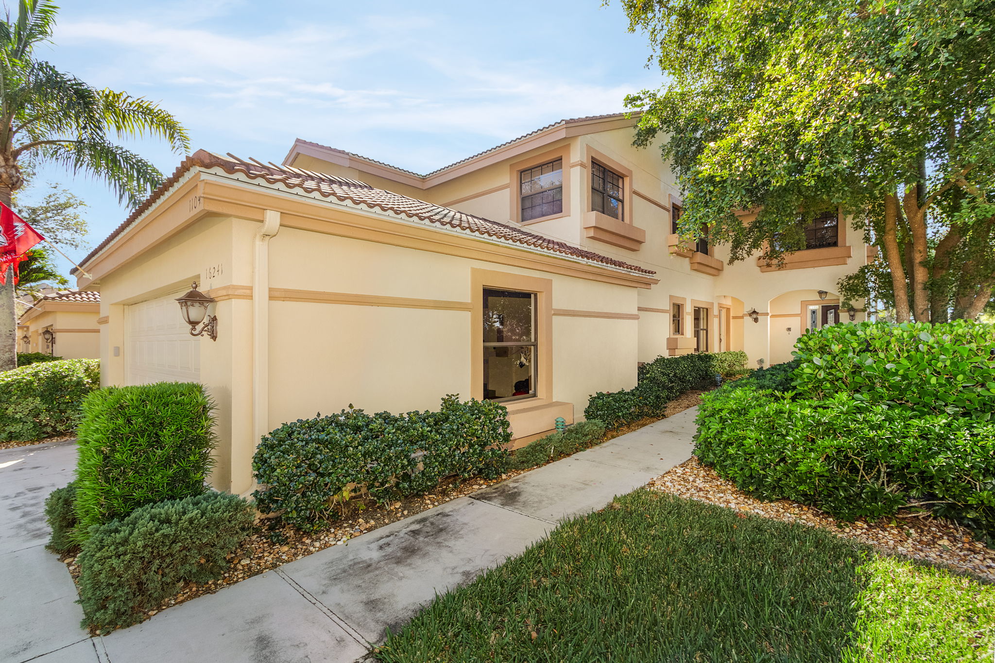 16241 Fairway Woods Dr, Fort Myers, FL 33908, US Photo 2
