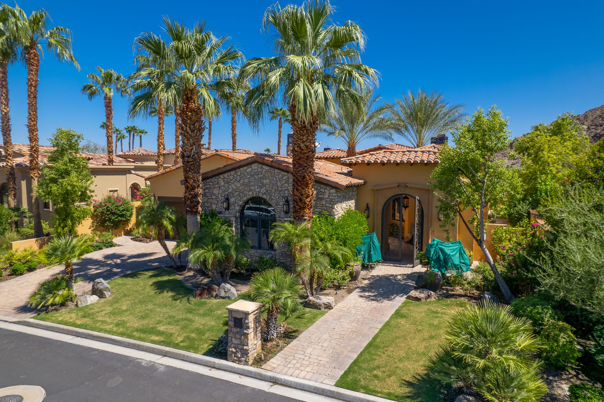 52845 La Trobe Ln, La Quinta, CA 92253, USA Photo 4