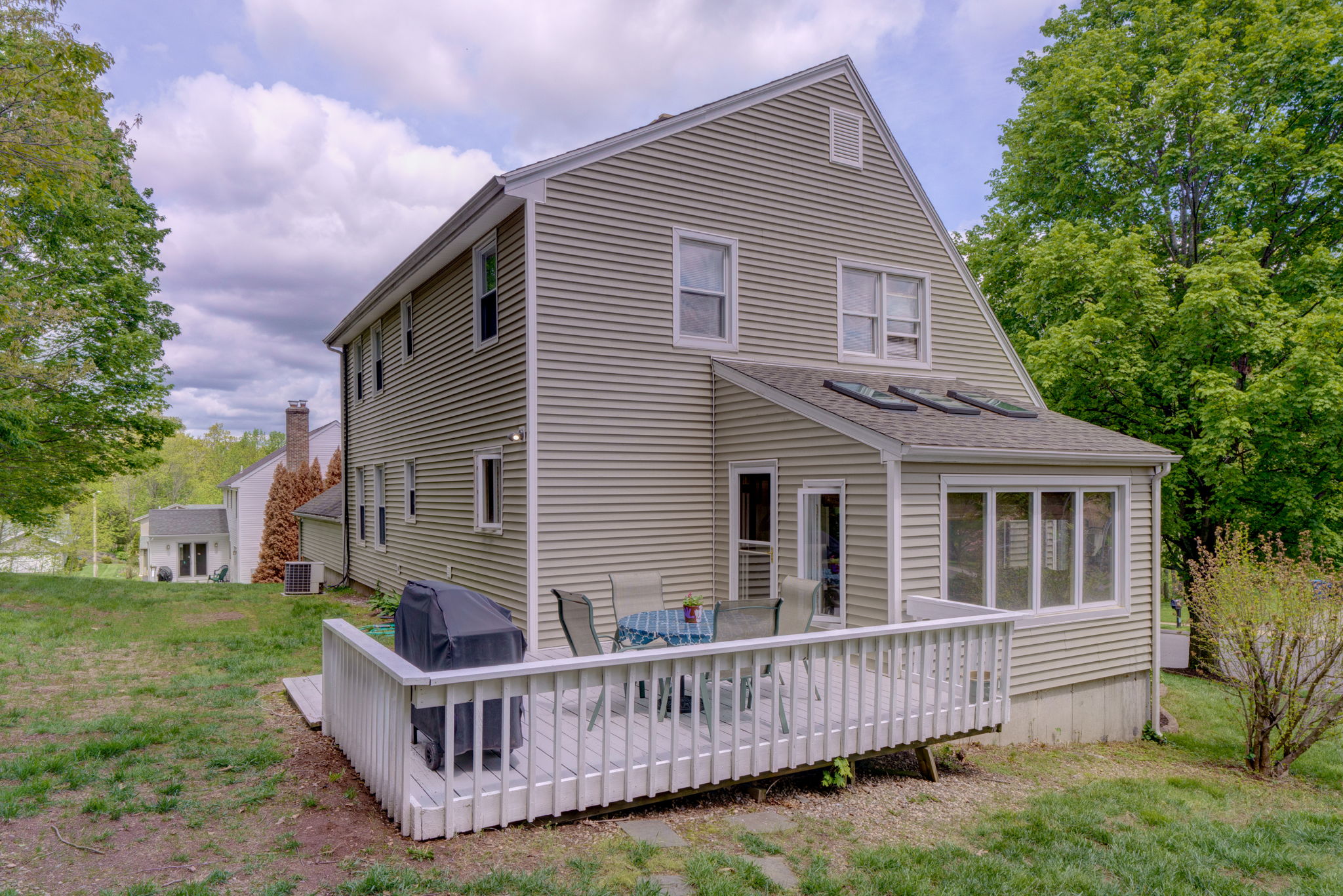 20 Tree Hill Rd, Berlin, CT 06037, US Photo 4
