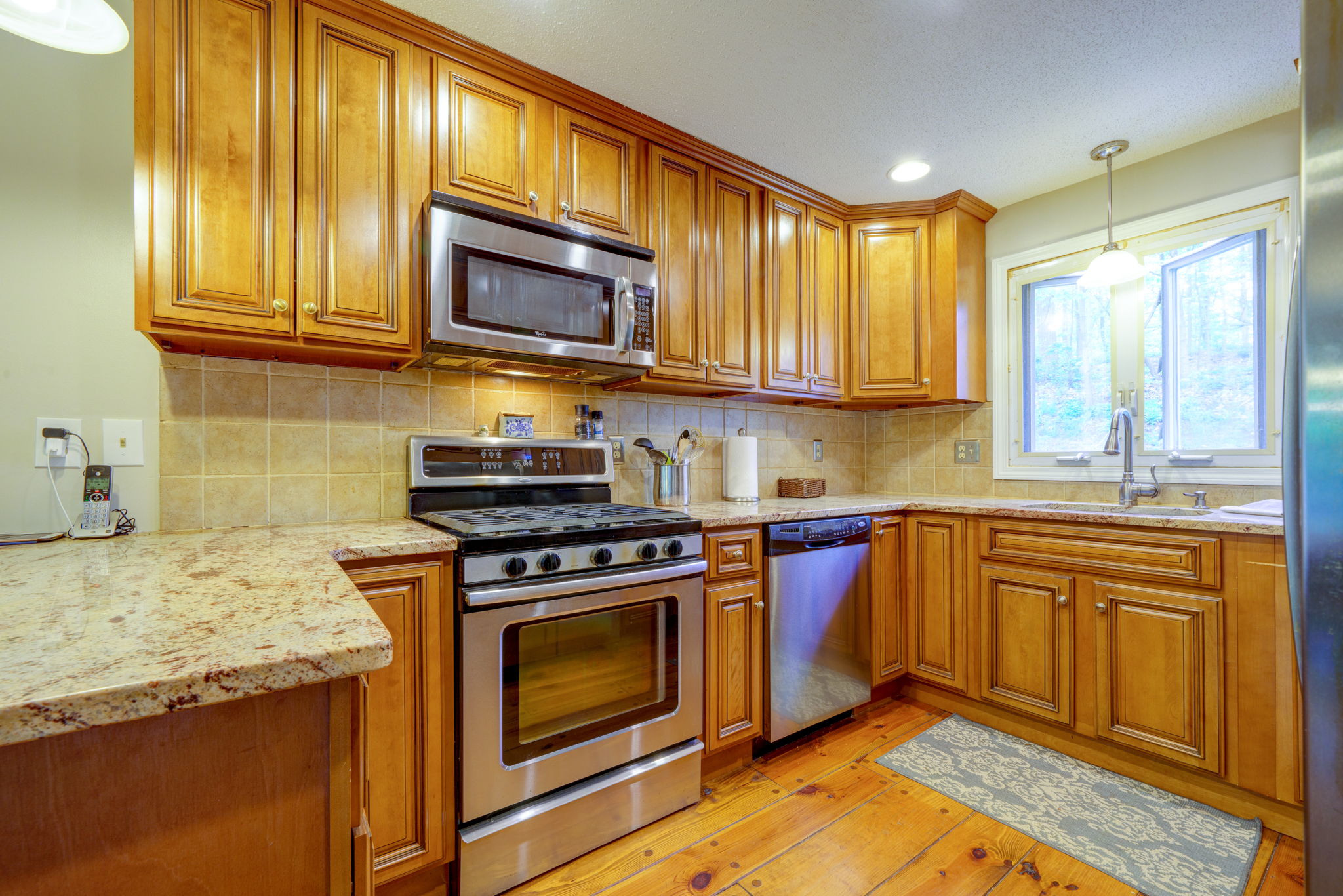 20 Tree Hill Rd, Berlin, CT 06037, US Photo 23