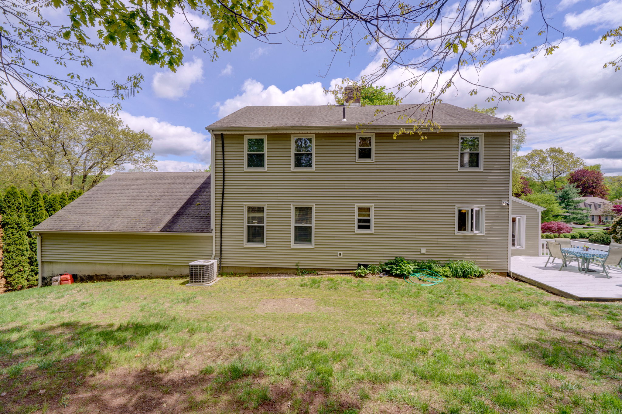 20 Tree Hill Rd, Berlin, CT 06037, US Photo 6
