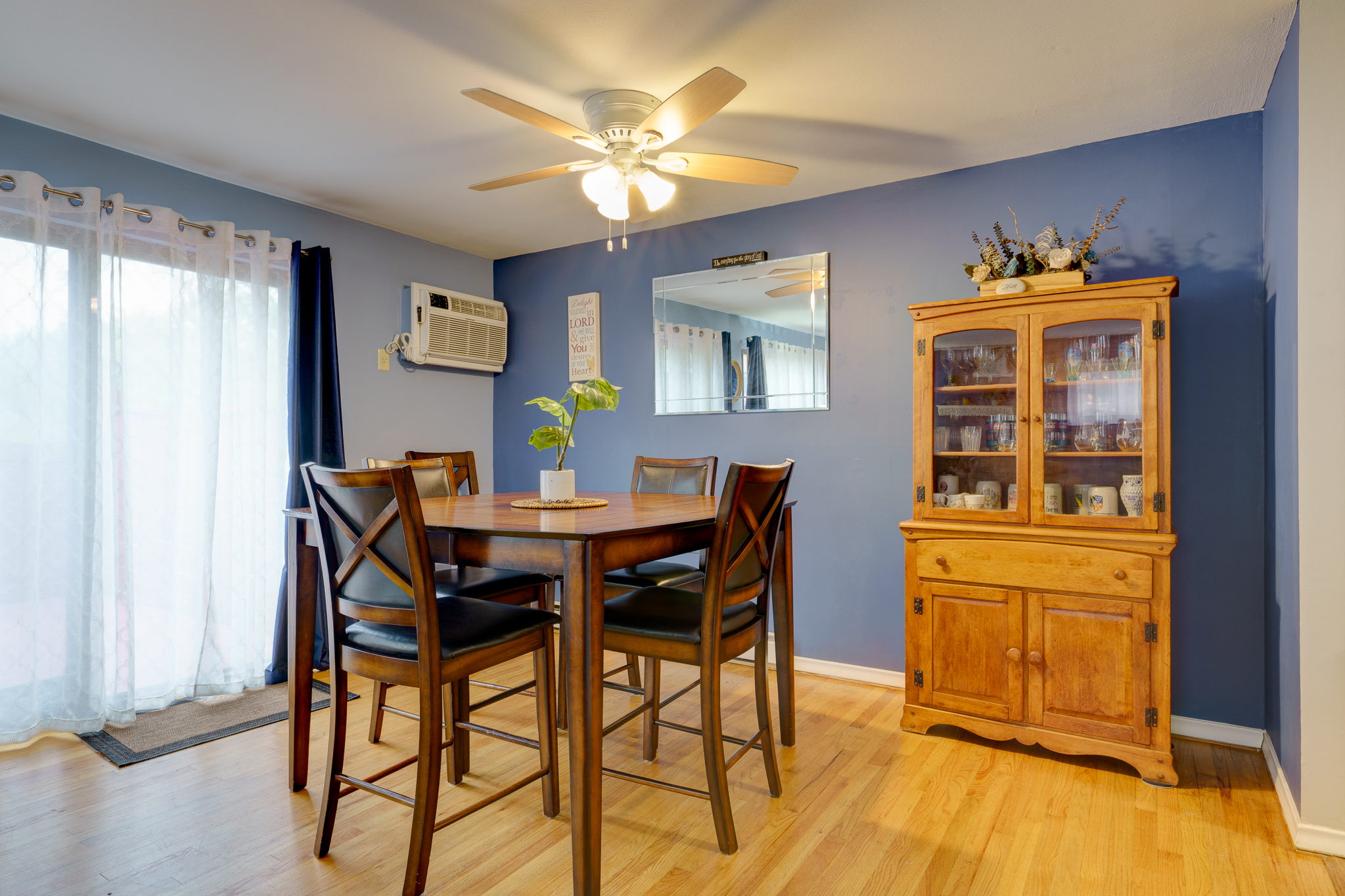 41 Sharon Ln, Wethersfield, CT 06109, USA Photo 9