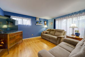 41 Sharon Ln, Wethersfield, CT 06109, USA Photo 11