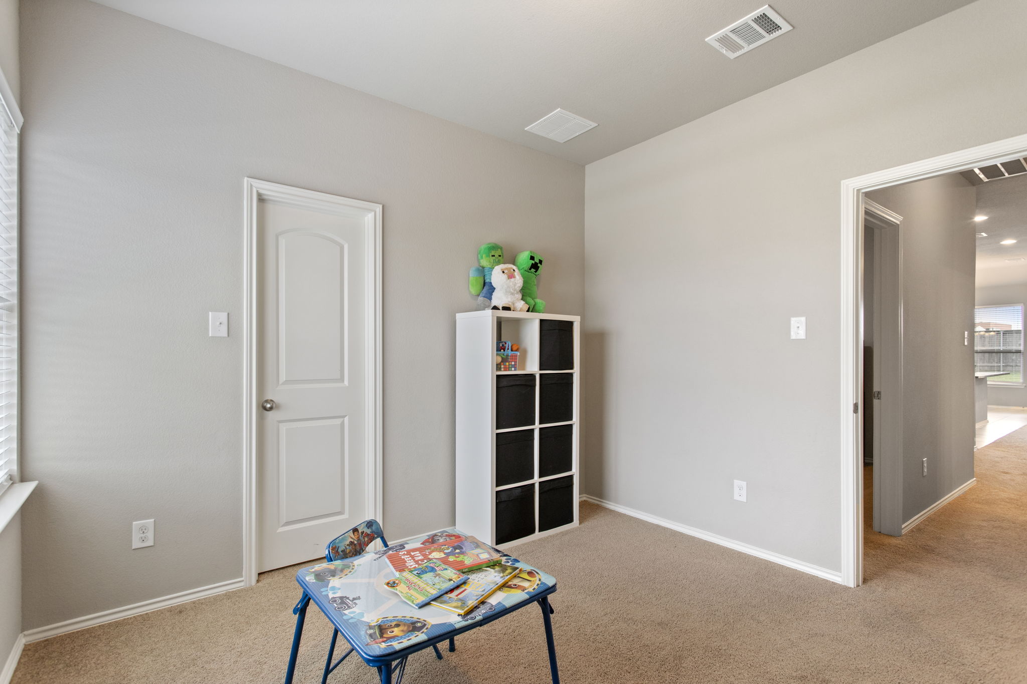 123 Finley St, Hutto, TX 13098, USA Photo 21