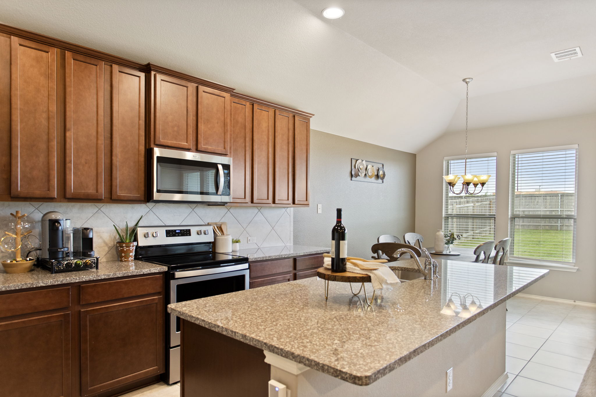 123 Finley St, Hutto, TX 13098, USA Photo 7