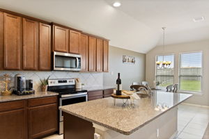 123 Finley St, Hutto, TX 13098, USA Photo 6