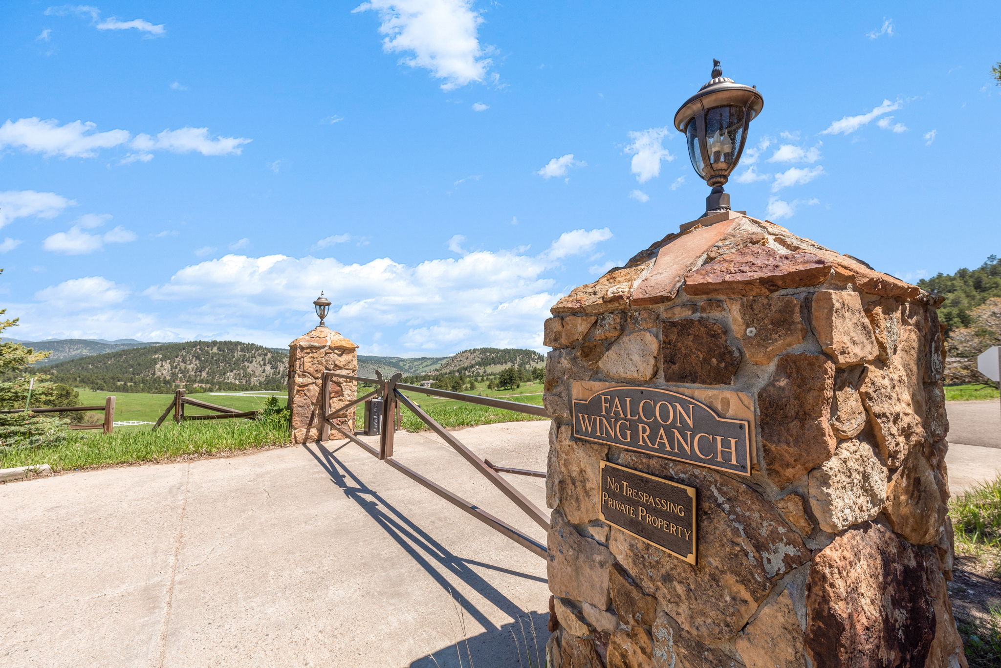 21761 Falcon Wing Road, Indian Hills, CO 80454, US Photo 26