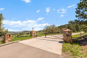 21761 Falcon Wing Road, Indian Hills, CO 80454, US Photo 26