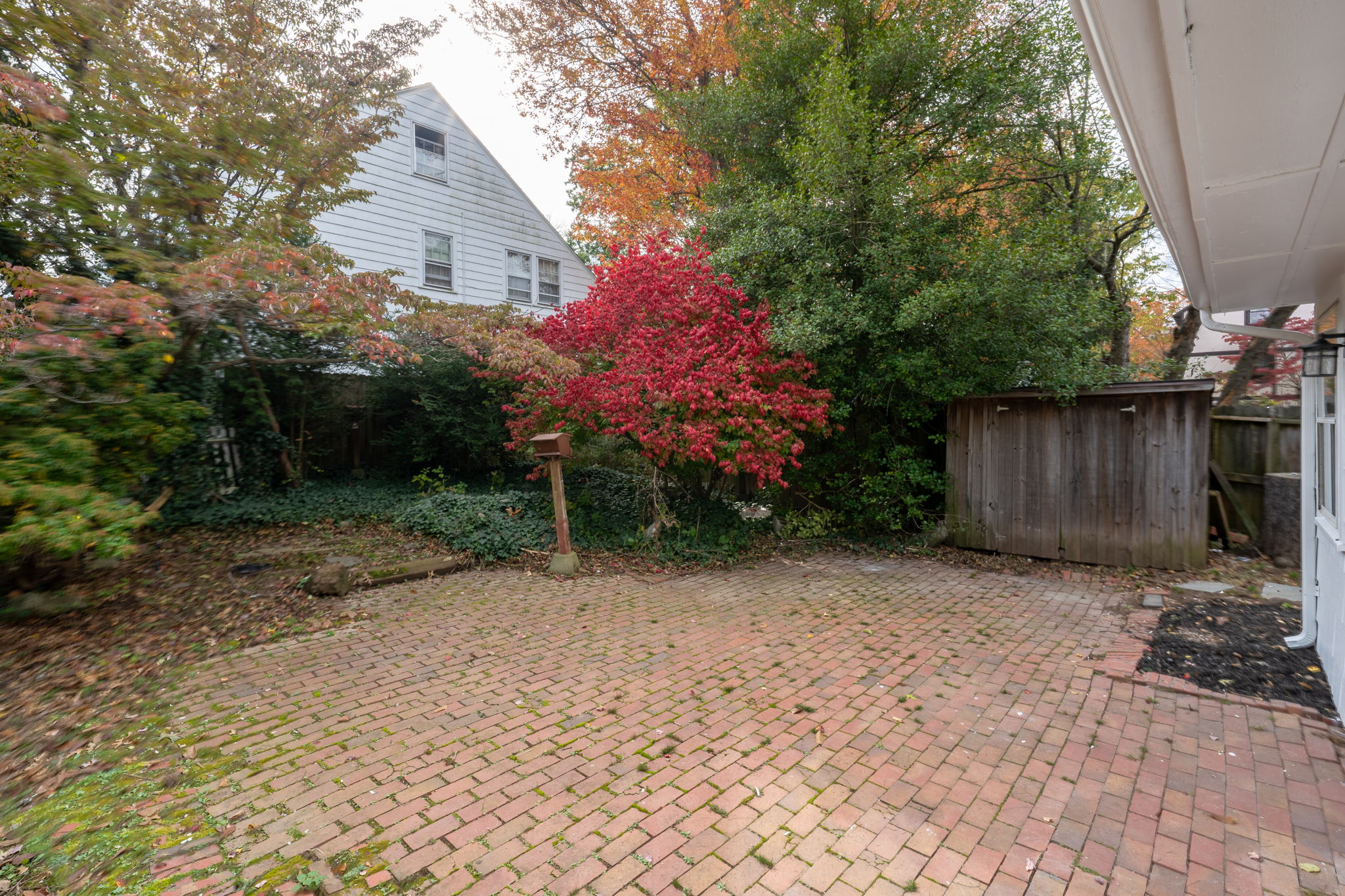 165 Robin Rd, West Hartford, CT 06119, USA Photo 56