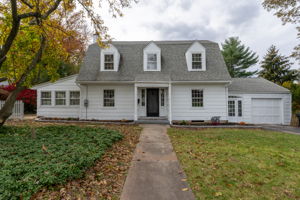 165 Robin Rd, West Hartford, CT 06119, USA Photo 60