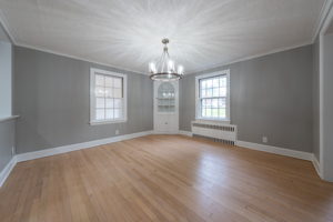 165 Robin Rd, West Hartford, CT 06119, USA Photo 12