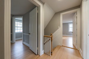 165 Robin Rd, West Hartford, CT 06119, USA Photo 42