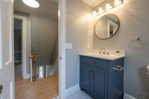 165 Robin Rd, West Hartford, CT 06119, USA Photo 39