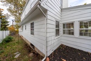165 Robin Rd, West Hartford, CT 06119, USA Photo 58