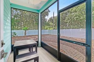 Screened-in Porch