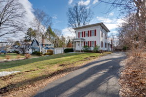 14 Robbins Rd, Berlin, CT 06037, US Photo 59