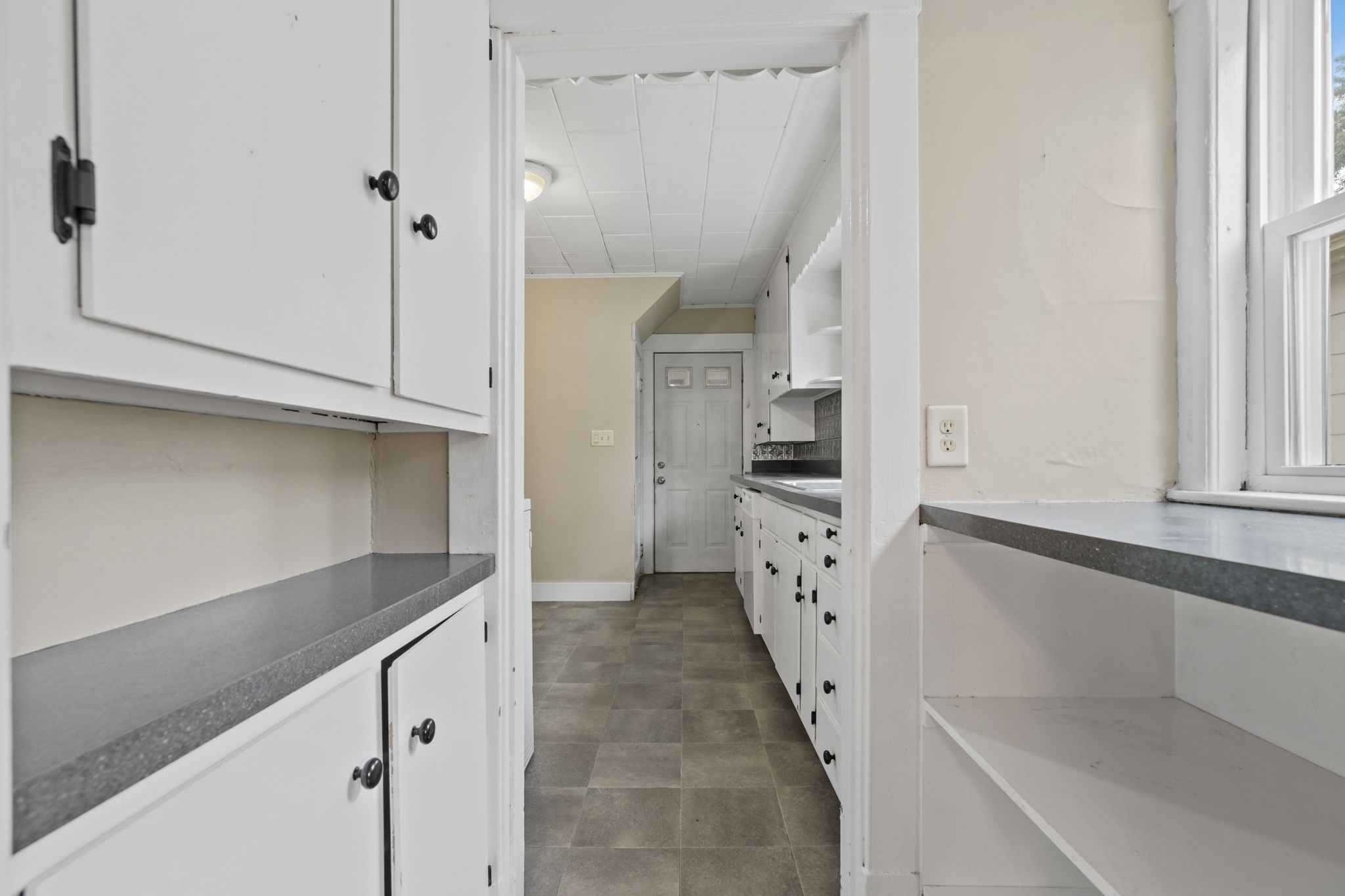 15 Ring Ave, Quincy, MA 02169, USA Photo 16