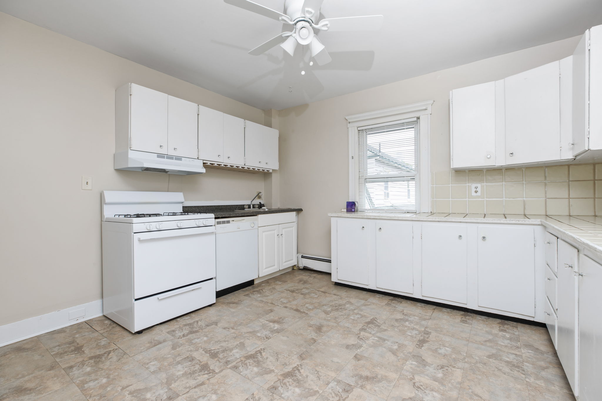 15 Ring Ave, Quincy, MA 02169, USA Photo 42