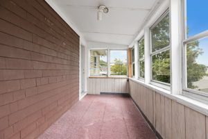 15 Ring Ave, Quincy, MA 02169, USA Photo 28